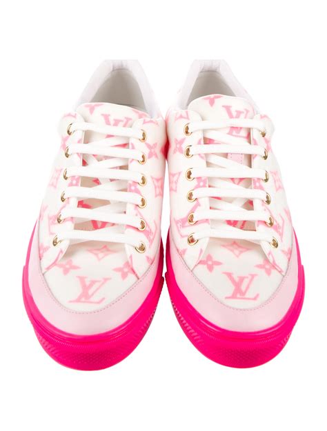 lv girls trainers